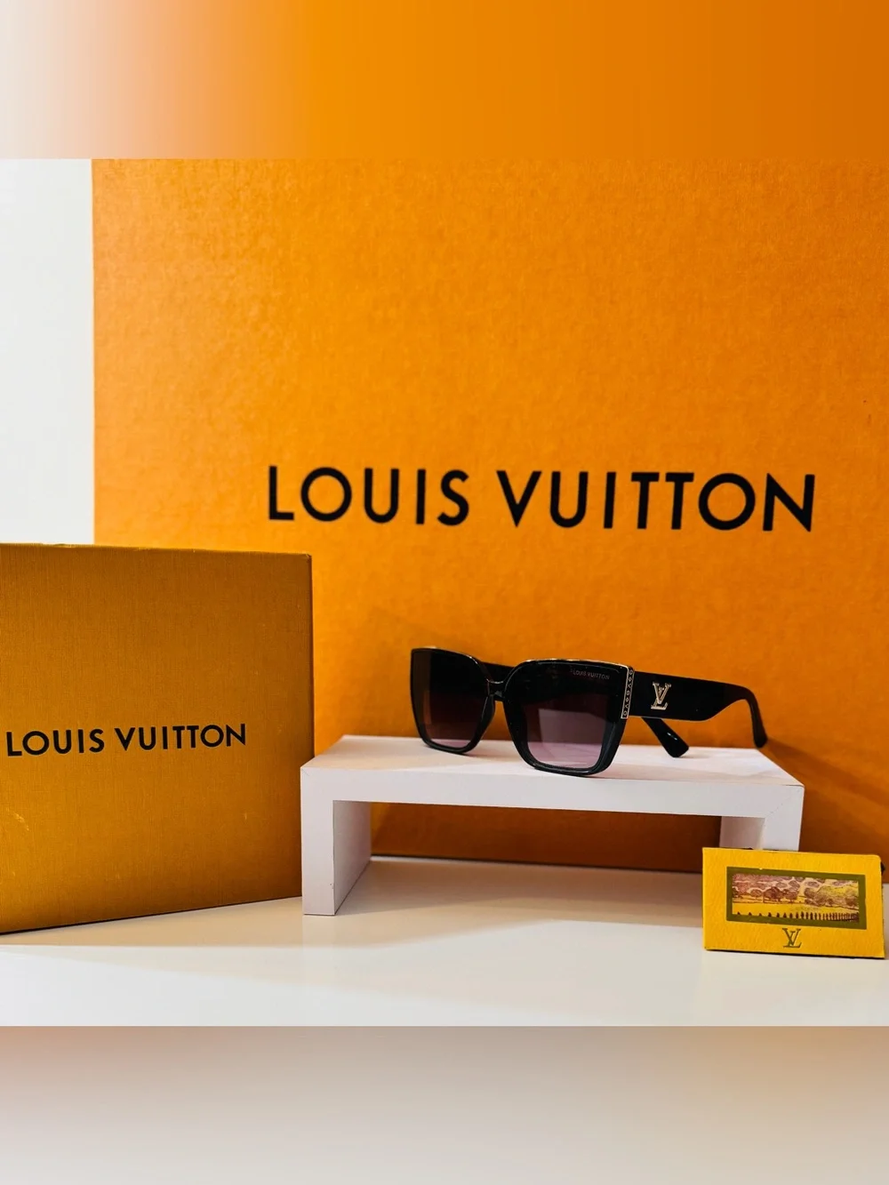 Authentic Louis Vuitton Blaze Sunglasses. Excellent condition! No scratches! - Picture 1 of 5